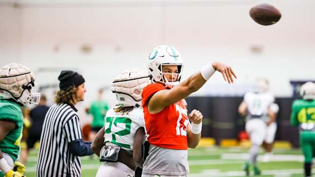 ty-thompson-oregon-throwing